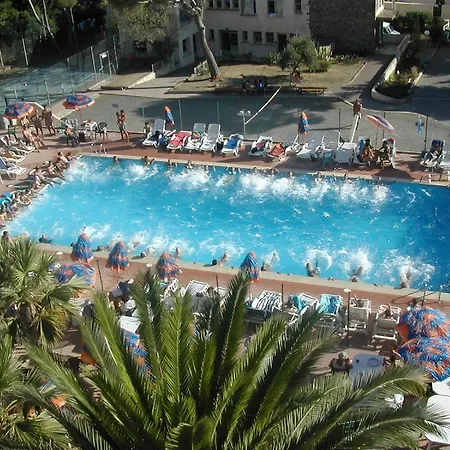 Village Vacances Le Lion De Mer Resort Saint-Raphael (Var)